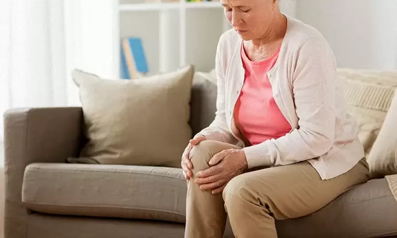 Arthritis of the joints in an elderly woman